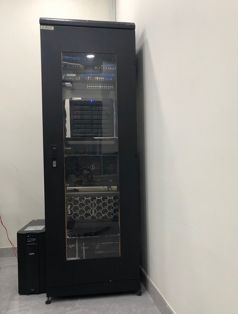 khung mau dung showcase synology 2