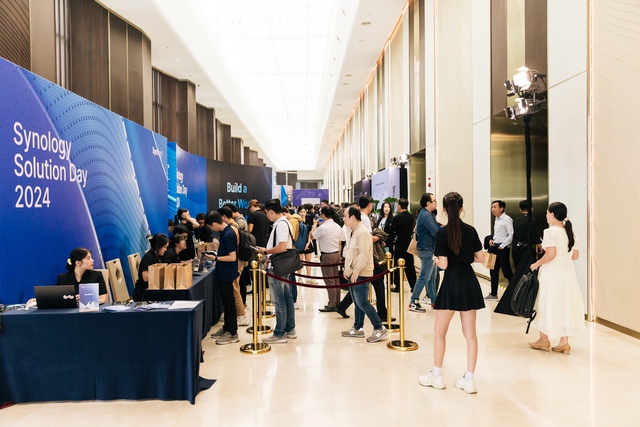Synology công bố hàng loạt giải pháp tích hợp AI tại Synology Solution Day 2024 2 su-kien-solution-day-2024-cua-synology-tai-viet-nam